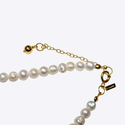 YAMI WHITE NECKLACE