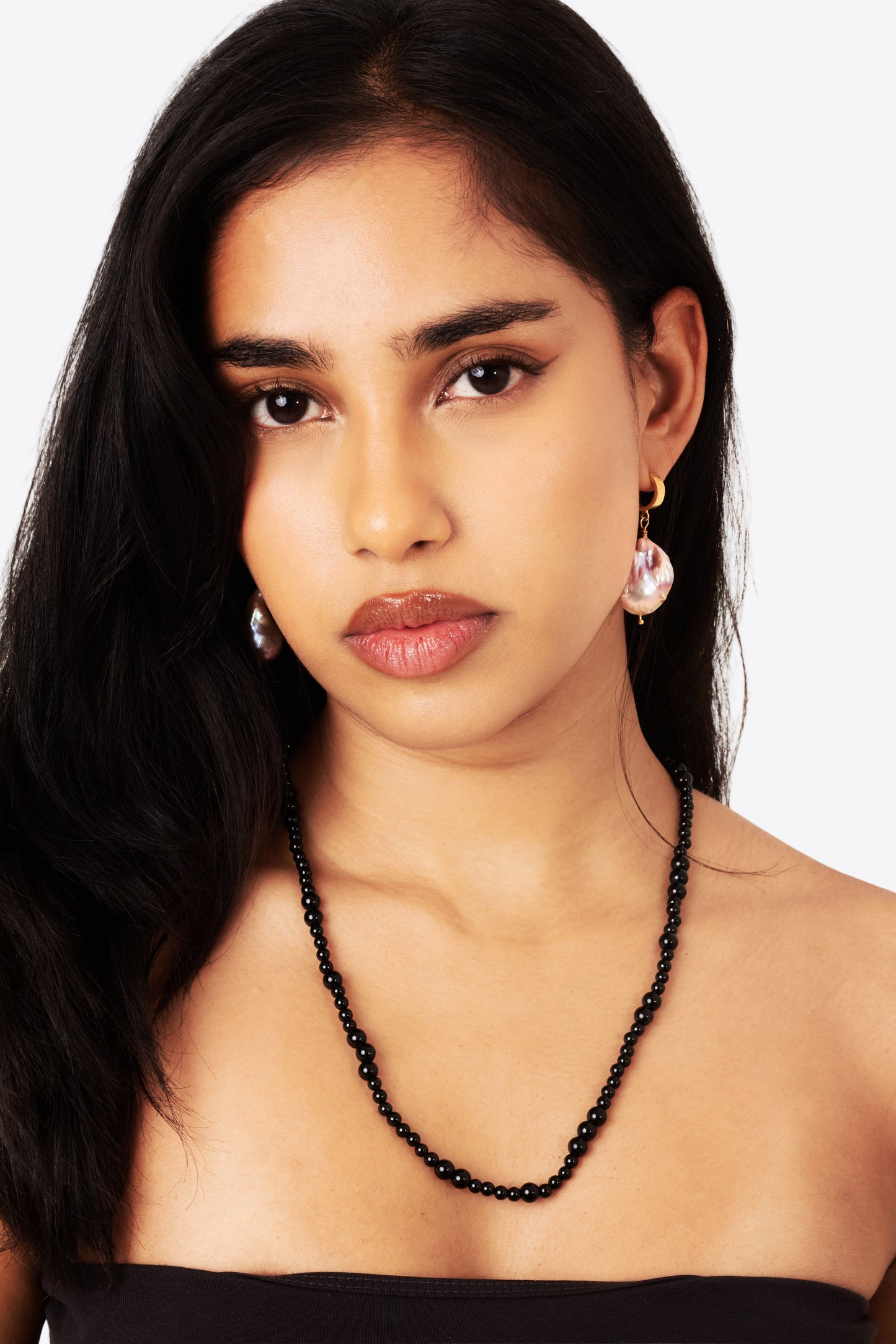 YAMI BLACK NECKLACE